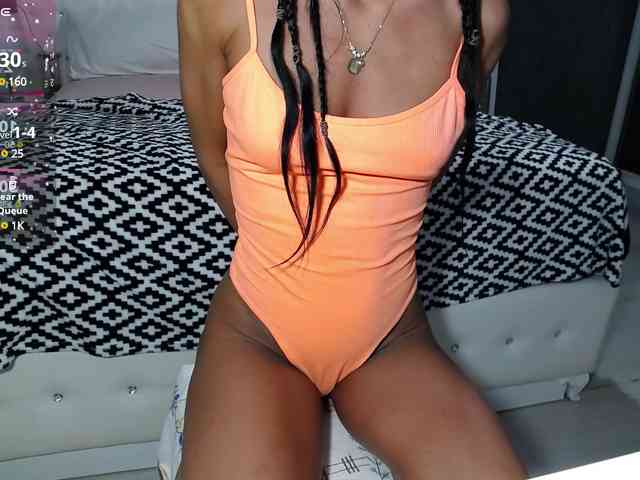 PinkNicolle webcam