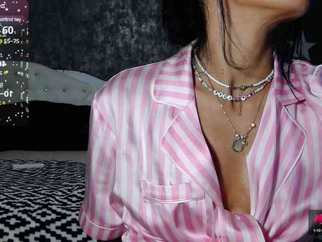PinkNicolle webcam
