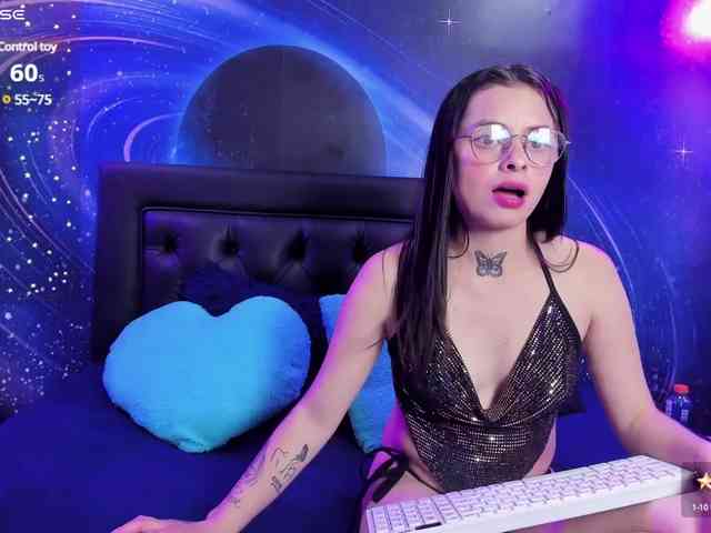 liittleangels Live Webcam on BongaCams
