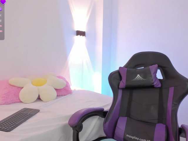 penelope22x's BongaCams show and profile