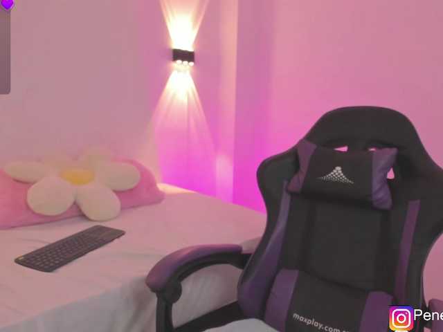 penelope22x's BongaCams show and profile