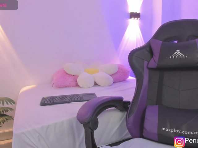 penelope22x's BongaCams show and profile