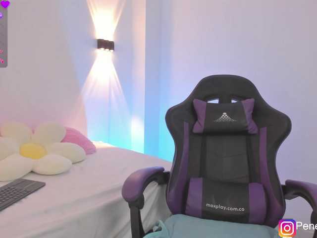 penelope22x's BongaCams show and profile