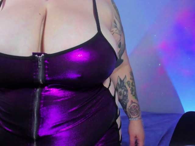 MelHope's BongaCams show and profile