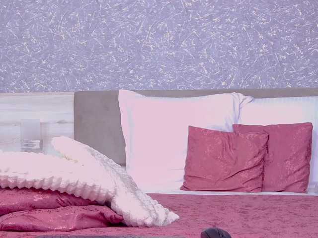 EmmaXXXQueen — Every tip vibrates my lush... control my pleasure and watch me squirm.#LushControl #InteractiveShow #VibratorFun #MakeMeMoan