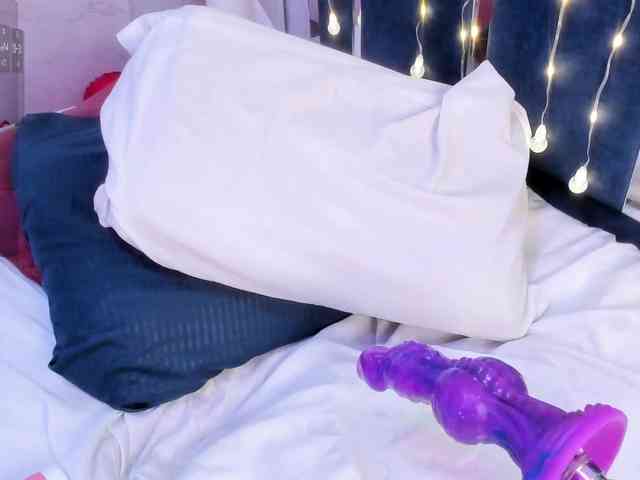 Veronica-Ryan webcam