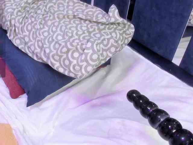 Veronica-Ryan webcam