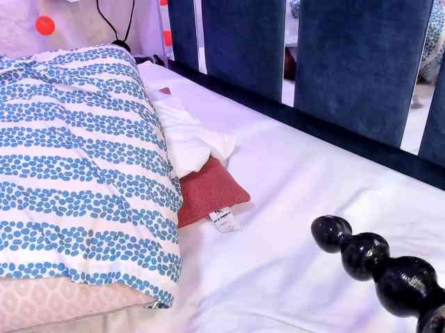 Veronica-Ryan webcam