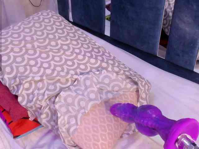 Veronica-Ryan Veronica-Ryan