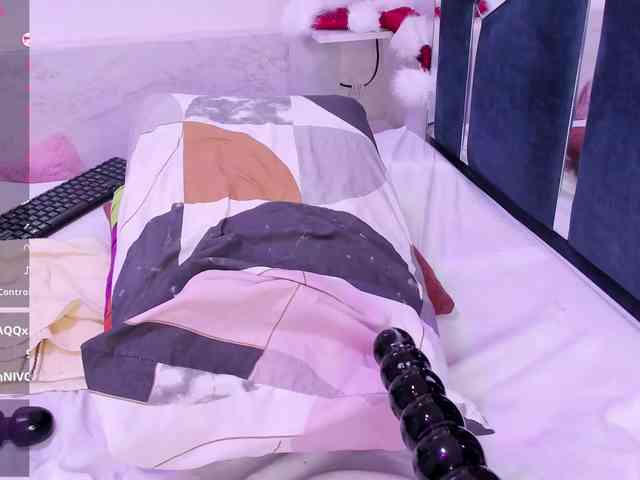 Veronica-Ryan Veronica-Ryan