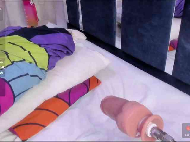 Veronica-Ryan webcam