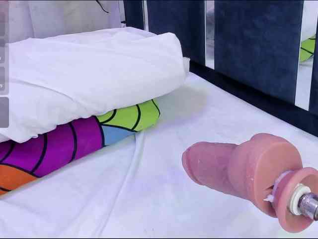 Veronica-Ryan webcam