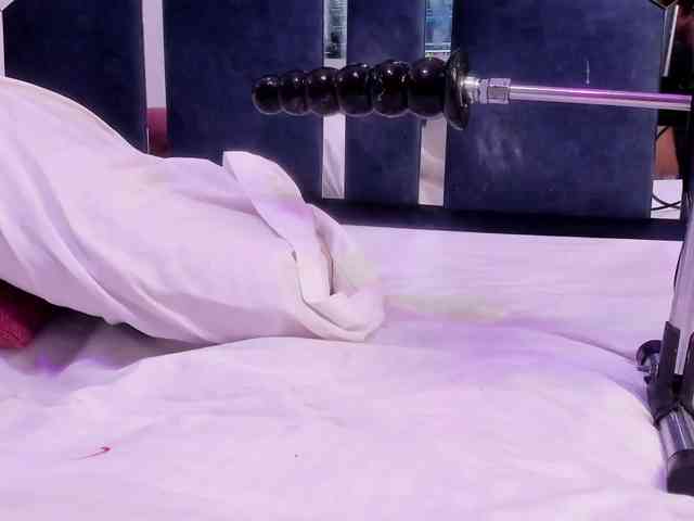 Veronica-Ryan webcam