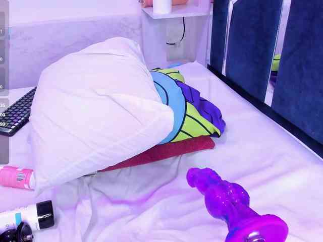 Veronica-Ryan Live Webcam on {site_name}