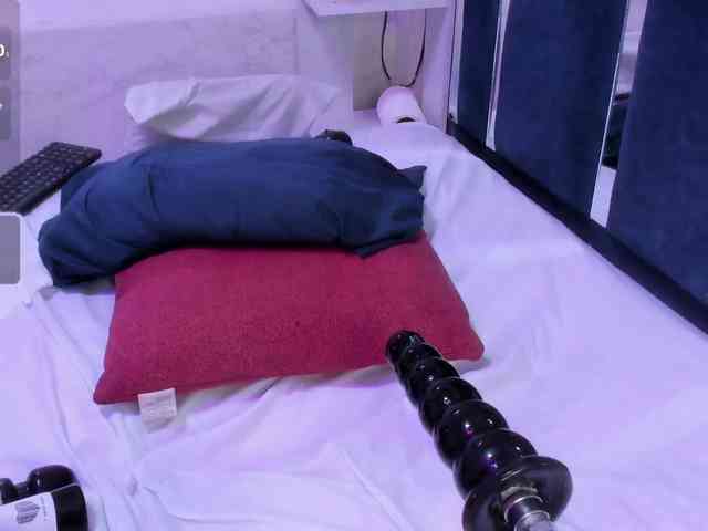 Veronica-Ryan webcam