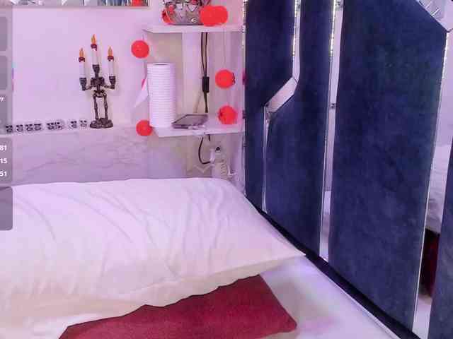 Veronica-Ryan webcam