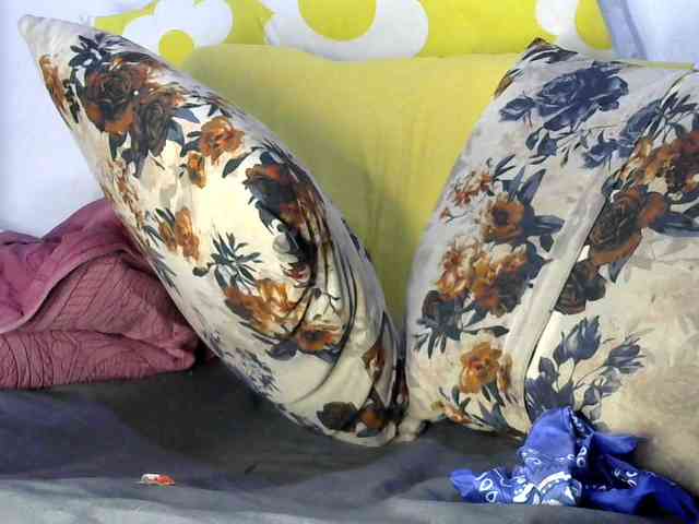 sweetvanilla1999 webcam