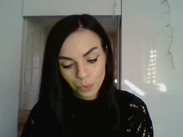 CassieDoll's BongaCams show and profile
