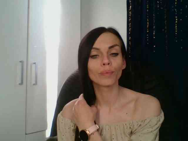 CassieDoll webcam