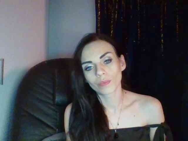 CassieDoll webcam
