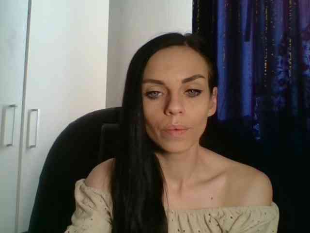 CassieDoll webcam
