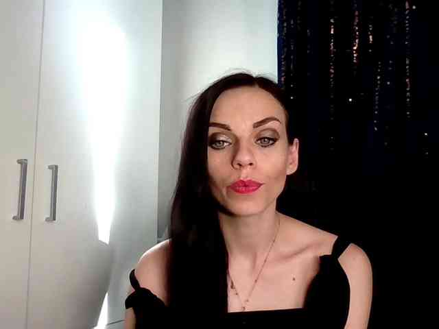 CassieDoll webcam