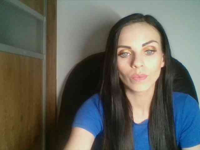 CassieDoll webcam