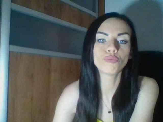 CassieDoll webcam