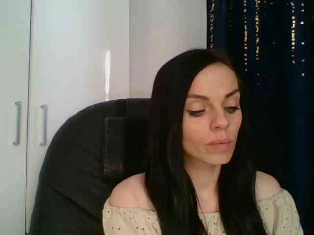 CassieDoll webcam