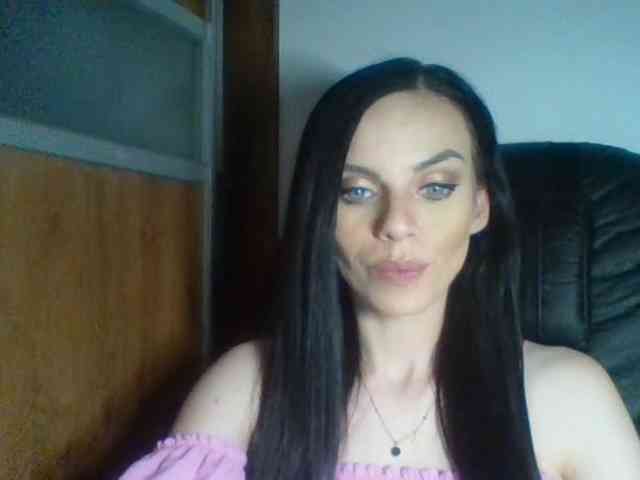 CassieDoll webcam