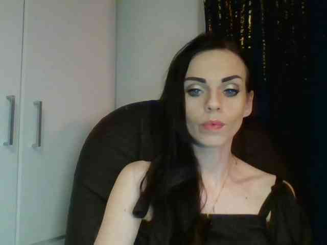 CassieDoll webcam
