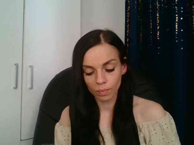 CassieDoll webcam