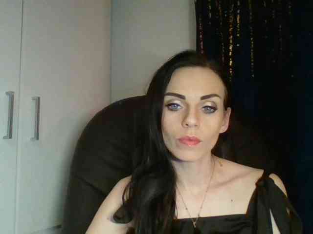 CassieDoll webcam