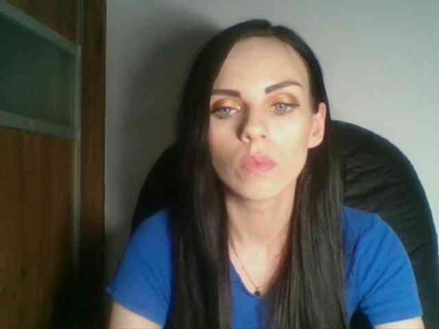 CassieDoll webcam