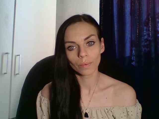 CassieDoll webcam