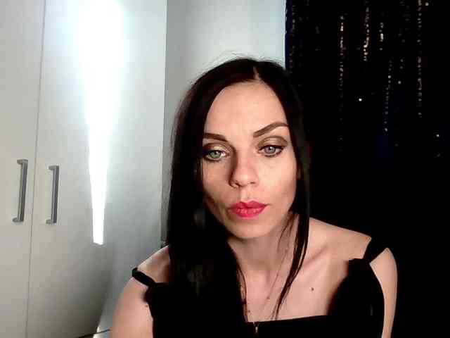 CassieDoll webcam