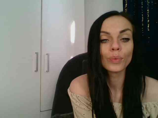 CassieDoll webcam