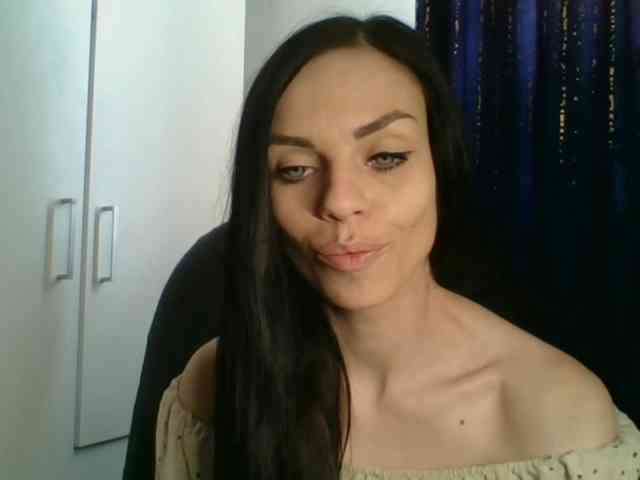CassieDoll webcam