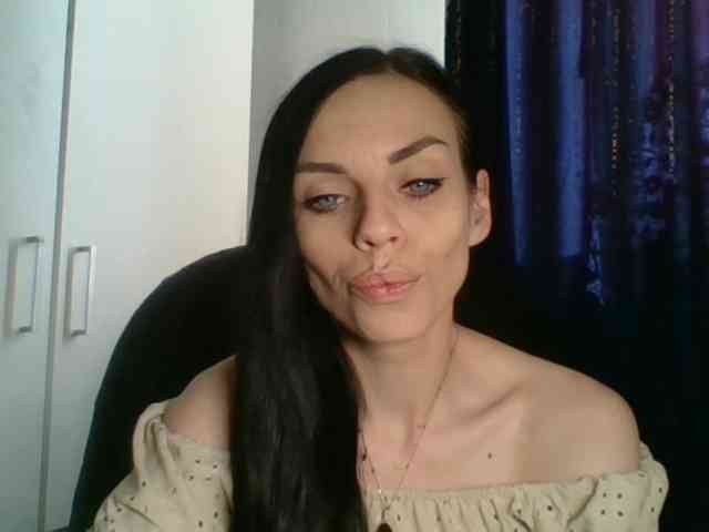 CassieDoll webcam
