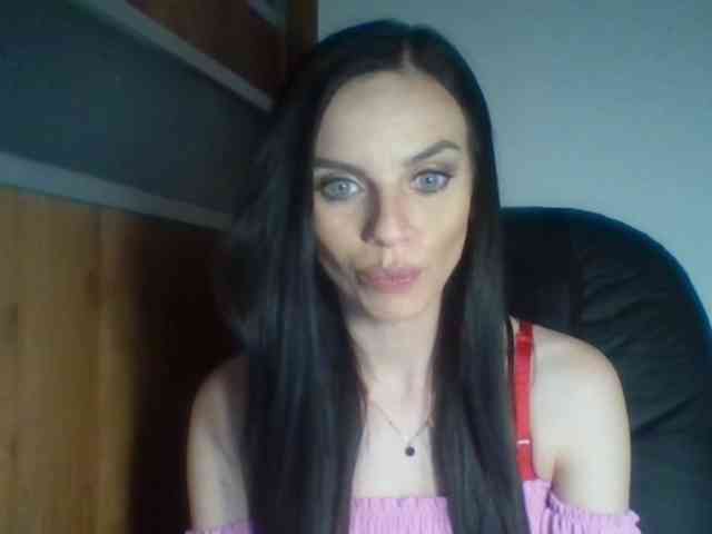 CassieDoll webcam