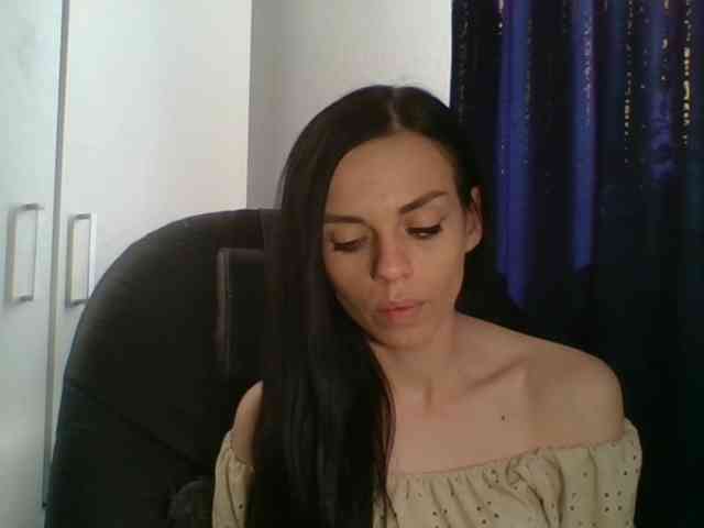 CassieDoll webcam