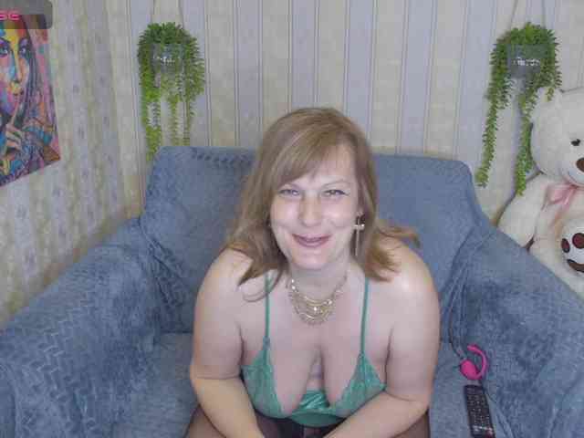 LinaTomingas Live Webcam on BongaCams