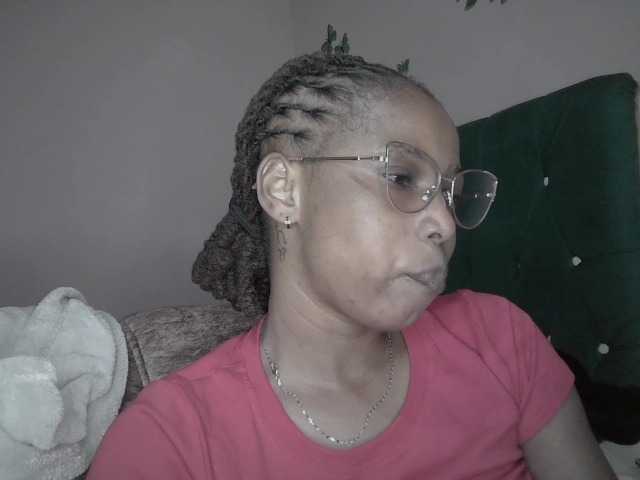 EroticEve1's BongaCams show and profile