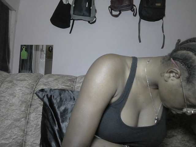 EroticEve1's BongaCams show and profile