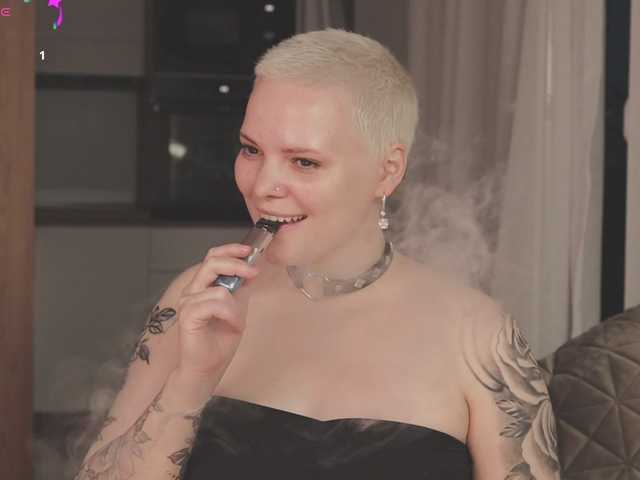 LikaBerry's BongaCams show and profile