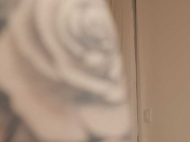 LikaBerry's BongaCams show and profile