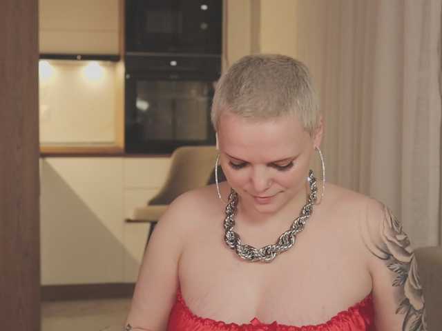 LikaBerry's BongaCams show and profile