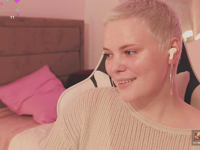 LikaBerry's BongaCams show and profile