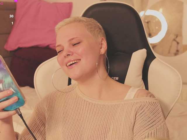 LikaBerry's BongaCams show and profile