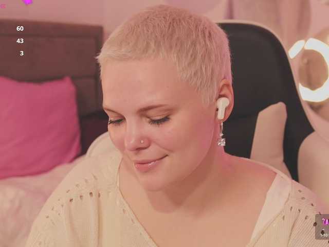 LikaBerry's BongaCams show and profile